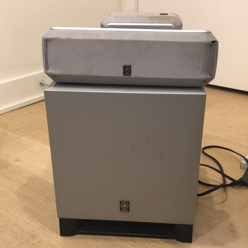 Yamaha Gray Audio System Model YST-SW010 Subwoofer, Centre and one Satellite